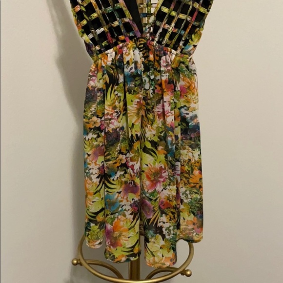 Bright Colorful Resort Vacation Summer Floral Dress with Front & Back Cutouts - Picture 6 of 6
